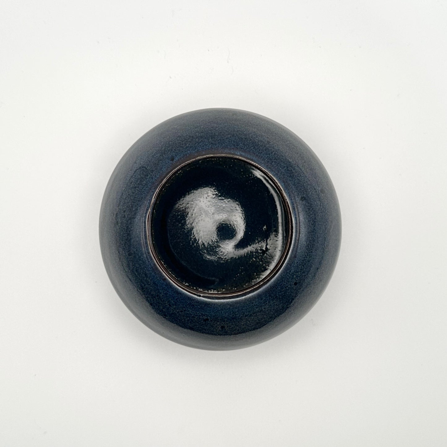 Dark Blue Rutile Round Vase